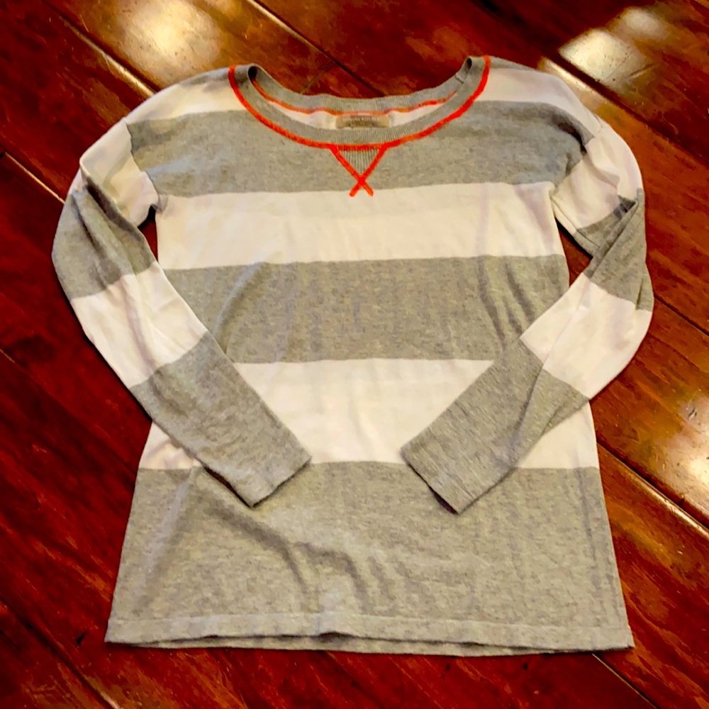 Banana Republic long sleeve